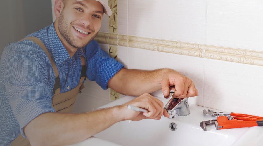 Expert burst pipe repair services in Scotts, MI
